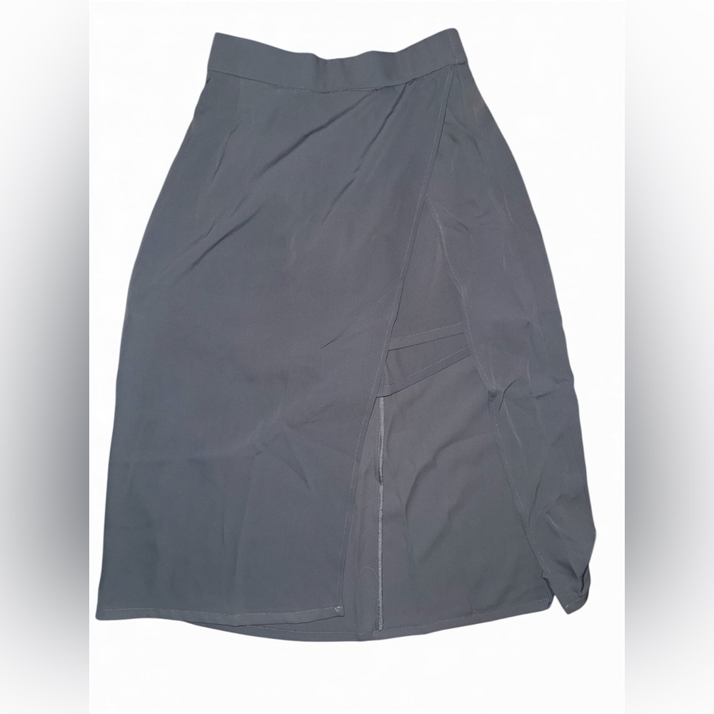 Halara work ready grey front slit 2in1 skort XS
